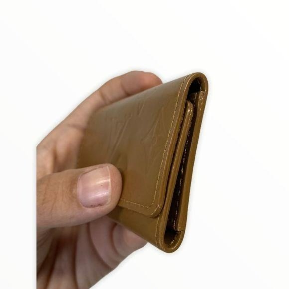 Authentic Louis Vuitton Wallet Keychain Vernis Gold LV Vintage - Picture 5 of 10